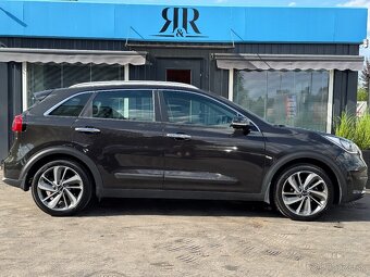 Kia Niro gold Hybrid - 2