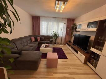 3- izbový byt s loggiou, 70 m2 - 2