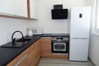 Na predaj trojizbový byt Senica – komplet rekonštrukcia - 2