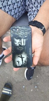 Predám iPhone 8 82% - 2