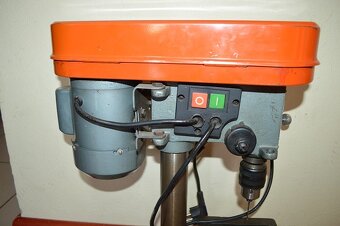 predam - stolova vrtacka EKA - 2
