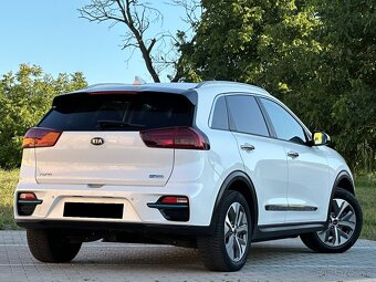 KIA E-Niro SUV/Hatchback 150kw Automat 2021 70 000KM - 2