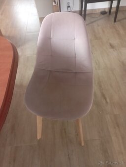 Predám čalúnené stoličky - 2