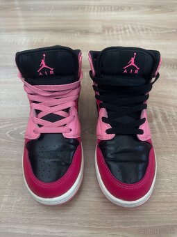 Dámske tenisky Air Jordan 1 Mid Coral Chalk - 2
