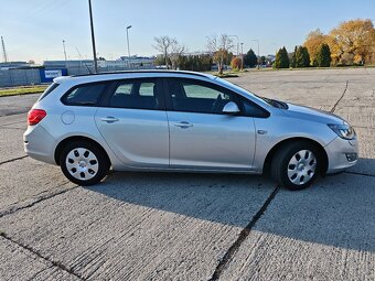 Opel Astra J Sport Tourer 1.7 CDTI 92kW - 2