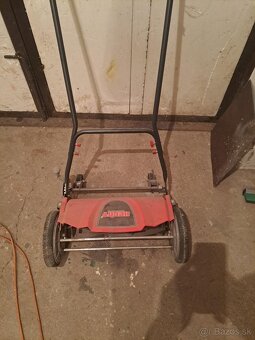 Vretenová kosačka HECHT - 2