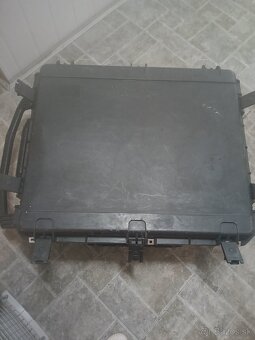 Velký plastový kufor - 2