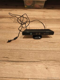 Predám konzolu XBOX360+hry - 2