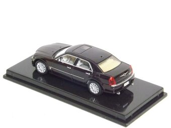 Chrysler 300C 1:87 - 2