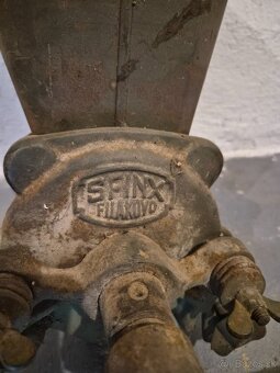 Starožitný drvič  SFINX - 2