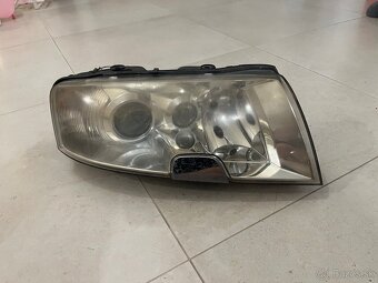 Prave predne svetlo Skoda SUPERB 2006 - 2