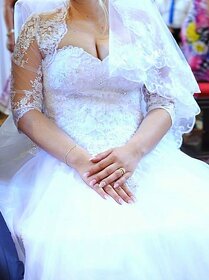 Princeznovské svadobné šaty s korzetom na viazanie - 2