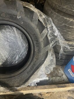 Šipove pneumatiky zadné BKT 10.50/80-18 - 2