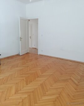 Prenájom 2-izbový byt Žilina Centrum - 2
