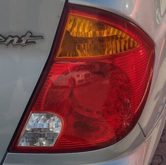 Svetlá Hyundai Accent - 2