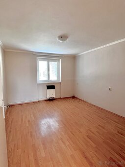 3 izbový byt s vlastným parkovacím miestom - 2
