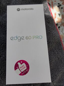 Motorola Edge 60 Pro - 2