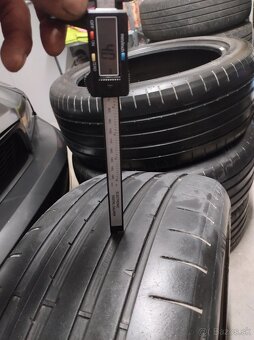 Pneu Dunlop sport maxx rt2 265/45 R 21 - 2