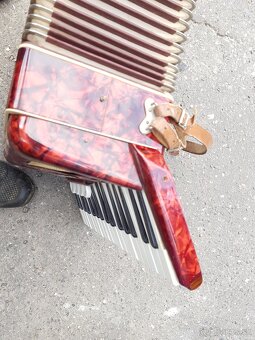 predam harmoniku weltmeister - 2