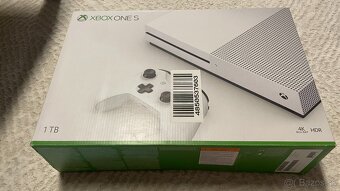 Xbox One S - 2