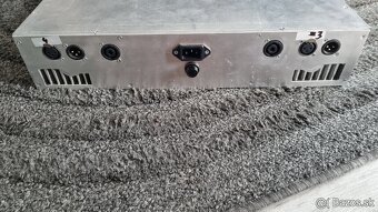 Predám zánovný zosilnovač - 2