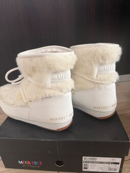 Moon Boot - 2