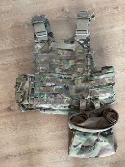 Airosoft taktická vesta s pridanými sumkami - 2