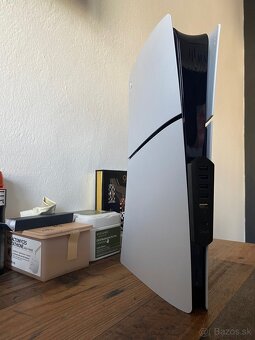 PlayStation 5 Slim - 2