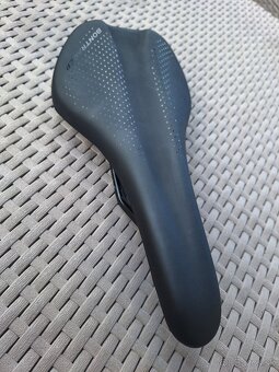 Sedlo Bontrager Arvada - 2