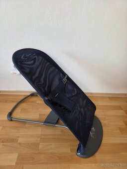 Lehátko Babybjörn mesh navy blue - 2