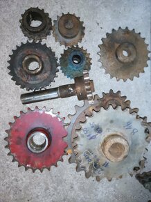 Reťazové, ozubené kolesá,remenice,unásave - 2