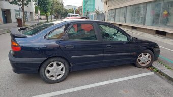 Renault Laguna r.1999 - 2