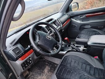 Toyota Landcruiser 120 - 2