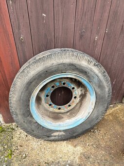 Kolesá 7,50/20 na vlečku - 2
