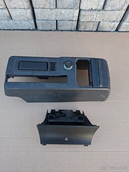 Popolnik + držiak napojov Octavia 1 - 2