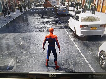 PS5 slim s mechanikou a hrou - 2