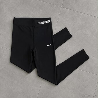 Legíny Nike, veľkosť M - 2