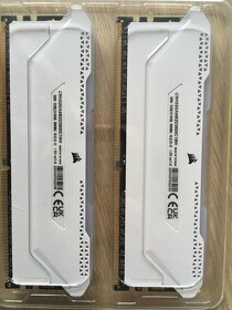 Corsair DDR4 2x16GB RGB 3600MHz - 2