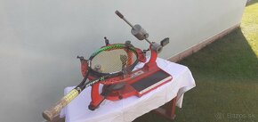 Vypletací stroj na tenisové rakety - 2