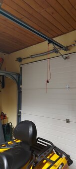 Predám elektrickú sekčnú garážové bránu - 2