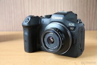 Canon RF Laowa 10 mm f/4 Cookie pre Canon RF - 2