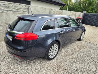 Opel Insignia Sport Tourer - 2