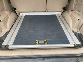 Výsuvná podlaha do kufra Toyota Land Cruiser 120 (2003-2009) - 2