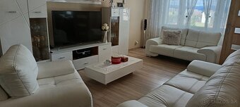 Predám bielu sedaciu súpravu 3+2+1 - 2
