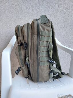 taktický vojenský batoh 10l - 2