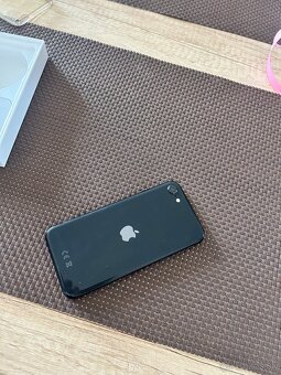 iPhone SE 64GB - 2