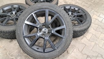 Predám zimnú sadu 5x112R18 + 245/45R18 - 2