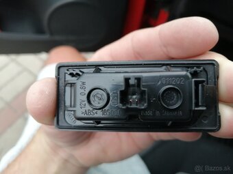 Predám originál škoda osvetlenie ŠPZ - 2