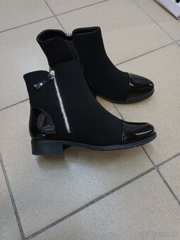 Predam kotnikove cizmy vel 40 - 2