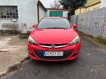 Opel Astra Notchback - 2